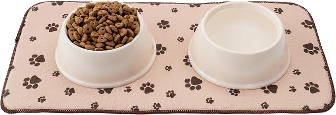 Kitchen Basics Microfiber Pet Bowl Feeding Mat, Anti-Skid and Absorbent - Image 4