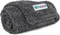 PetAmi Fluffy Waterproof Dog Blanket by PetAmi