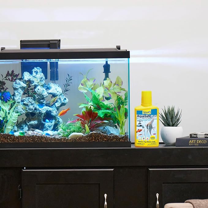 Tetra AquaSafe Plus, 8.45 Ounces, aquarium Water Conditioner And Dechlorinator - Image 3
